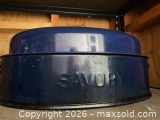 MaxSold Auction: Savory Enamel Roasting Pan & 2 Speckled Enamel Savor Jr - Oxnard (California, USA) PARTNER MANAGED Estate Sale Online Auction - West Fifth Street