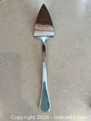 MaxSold Auction: Silverware Serveware - Oxnard (California, USA) PARTNER MANAGED Estate Sale Online Auction - West Fifth Street