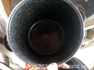 MaxSold Auction: Speckled Enamelware Pots & Washbasin - Oxnard (California, USA) PARTNER MANAGED Estate Sale Online Auction - West Fifth Street