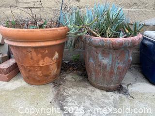MaxSold Auction: Two Large Outdoor Planters  - Oxnard (California, USA) PARTNER MANAGED Estate Sale Online Auction - West Fifth Street