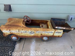 MaxSold Auction: Vintage "Earth Mover" 1960s Pressed Steel Pedal Car - Oxnard (California, USA) PARTNER MANAGED Estate Sale Online Auction - West Fifth Street