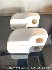 MaxSold Auction: Vintage Salt & Pepper Shakers & Other Glassware - Oxnard (California, USA) PARTNER MANAGED Estate Sale Online Auction - West Fifth Street