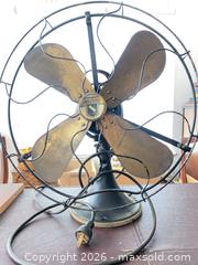 MaxSold Auction: VTG Graybar Oscillating Desk Fan - Oxnard (California, USA) PARTNER MANAGED Estate Sale Online Auction - West Fifth Street