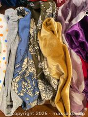 MaxSold Auction: Women’s Headbands and Gloves - Oxnard (California, USA) PARTNER MANAGED Estate Sale Online Auction - West Fifth Street