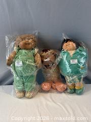 MaxSold Auction: 3 Vintage Cabbage Patch Dolls  - Oakville (Ontario, Canada) PARTNER MANAGED Estate Sale Online Auction - Lakeshore Road West