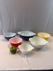 MaxSold Auction:  6 Vintage Pyrex Bowls - Oakville (Ontario, Canada) PARTNER MANAGED Estate Sale Online Auction - Lakeshore Road West
