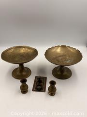 MaxSold Auction: Brass and Copper: Trays and Bowls and more - Oakville (Ontario, Canada) PARTNER MANAGED Estate Sale Online Auction - Lakeshore Road West