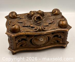 MaxSold Auction: Footed Art Nouveau Style Jewellery Box with Key - Oakville (Ontario, Canada) PARTNER MANAGED Estate Sale Online Auction - Lakeshore Road West