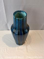 MaxSold Auction: Studio Pottery Mid Century Modern Quebec Signed Vase.  - Oakville (Ontario, Canada) PARTNER MANAGED Estate Sale Online Auction - Lakeshore Road West