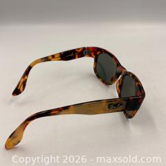 MaxSold Auction: Vintage Ray Ban Sunglasses  - Oakville (Ontario, Canada) PARTNER MANAGED Estate Sale Online Auction - Lakeshore Road West
