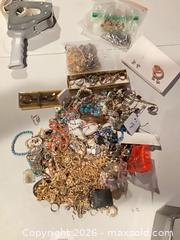 MaxSold Auction: Jewelry  - North Grenville (Ontario, Canada) SELLER MANAGED Reseller Online Auction - County Road 19