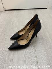 MaxSold Auction: Sam Edelman Heels - Toronto (Ontario, Canada) SELLER MANAGED Downsizing Online Auction - Yonge (CONDO)