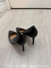 MaxSold Auction: Sam Edelman Heels - Toronto (Ontario, Canada) SELLER MANAGED Downsizing Online Auction - Yonge (CONDO)