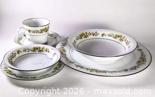 MaxSold Auction: Vintage Noritake Nitto Ware - Diane Pattern - 6 Piece Place Setting - Toronto (Ontario, Canada) SELLER MANAGED Downsizing Online Auction - Yonge (CONDO)