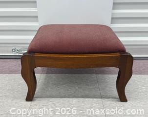 MaxSold Auction: Antique Queen Anne Style Walnut Footstool - Toronto (Ontario, Canada) PARTNER MANAGED Estate Sale Online Auction -  Esander Drive (STORAGE)
