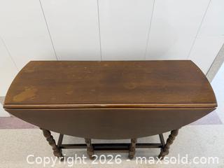 MaxSold Auction: Antique Walnut Drop Leaf Table - Toronto (Ontario, Canada) PARTNER MANAGED Estate Sale Online Auction -  Esander Drive (STORAGE)