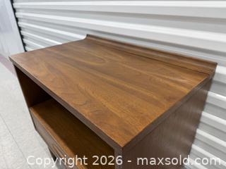 MaxSold Auction: MCM Walnut Broyhill Sculptra Nightstand Bedside Table 1 of 2  - Toronto (Ontario, Canada) PARTNER MANAGED Estate Sale Online Auction -  Esander Drive (STORAGE)