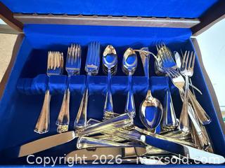 MaxSold Auction: 1847 Rogers Bros Silver Plated Flatware Set and Storage Box A - Barrie (Ontario, Canada) Downsizing Online Auction - Wessenger Drive