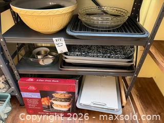 MaxSold Auction: Bakeware Set with Glass, Enamel & Metal Pans B - Barrie (Ontario, Canada) Downsizing Online Auction - Wessenger Drive
