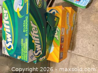 MaxSold Auction: Cleaning supplies bundle with dusters, cleaners and storage bin B - Barrie (Ontario, Canada) Downsizing Online Auction - Wessenger Drive