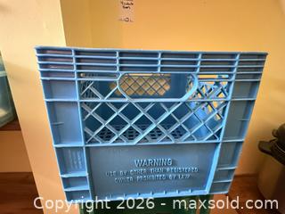 MaxSold Auction: Lot of 4 Plastic Stackable Milk Crates, Dairy Milk Crate Brand A - Barrie (Ontario, Canada) Downsizing Online Auction - Wessenger Drive