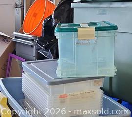 MaxSold Auction: Plastic Storage Bins / Totes  - Barrie (Ontario, Canada) Downsizing Online Auction - Wessenger Drive