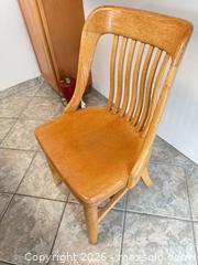 MaxSold Auction: Set of 4 Solid Oak Dining Chairs, Slat/Spindle Back, Light Oak C - Barrie (Ontario, Canada) Downsizing Online Auction - Wessenger Drive