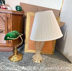MaxSold Auction: Table Lamps, Banker and Crystal Styles A - Barrie (Ontario, Canada) Downsizing Online Auction - Wessenger Drive