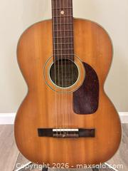 MaxSold Auction: Guitar Vintage Suzuki Model No 7 - Surrey (British Columbia, Canada) SELLER MANAGED Downsizing Online Auction -  85b Avenue