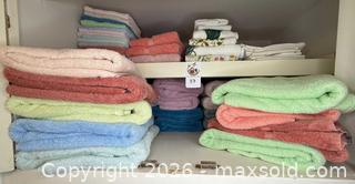 MaxSold Auction: Bath Towels - Oakland (California, USA) PARTNER MANAGED Estate Sale Online Auction - Monterey Boulevard