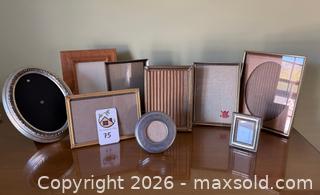 MaxSold Auction: Collection of small vintage frames - Oakland (California, USA) PARTNER MANAGED Estate Sale Online Auction - Monterey Boulevard