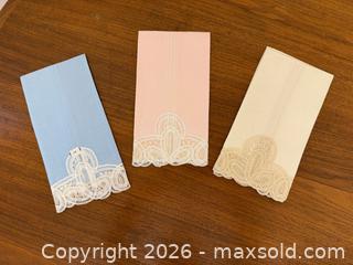 MaxSold Auction: Decorative Hand Towels - Oakland (California, USA) PARTNER MANAGED Estate Sale Online Auction - Monterey Boulevard