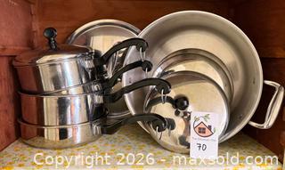 MaxSold Auction: Farberware - Oakland (California, USA) PARTNER MANAGED Estate Sale Online Auction - Monterey Boulevard