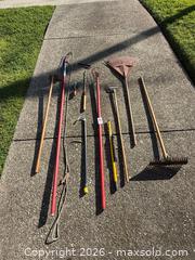 MaxSold Auction: Gardening Lot #2 - Oakland (California, USA) PARTNER MANAGED Estate Sale Online Auction - Monterey Boulevard