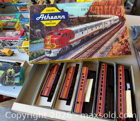 MaxSold Auction: Train Collection - Oakland (California, USA) PARTNER MANAGED Estate Sale Online Auction - Monterey Blvd