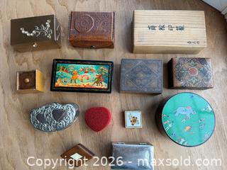 MaxSold Auction: Trinket Boxes - Oakland (California, USA) PARTNER MANAGED Estate Sale Online Auction - Monterey Blvd