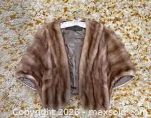 MaxSold Auction: Vintage Clothing and More - Oakland (California, USA) PARTNER MANAGED Estate Sale Online Auction - Monterey Boulevard