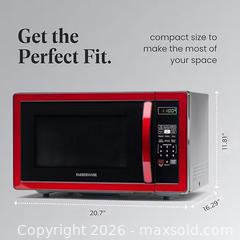 MaxSold Auction: Farberware Countertop Microwave 1000 Watts, 1.1 cu ft - Microwave Oven with LED Lighting - Leeds And The Thousand Islands (Ontario, Canada) SELLER MANAGED Reseller Online Auction - Main Street (STORAGE)