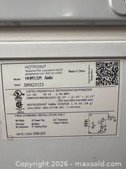 MaxSold Auction: Hotpoint HHM5SM AWW Chest Freezer, White - San Francisco (California, USA) SELLER MANAGED Downsizing Online Auction - Hudson Avenue