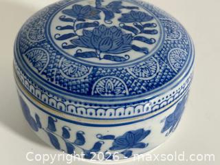 MaxSold Auction: Chinese Blue and White Porcelain Trinket Box - Oshawa (Ontario, Canada) SELLER MANAGED Commercial Liquidation Online Auction - Bond Street West