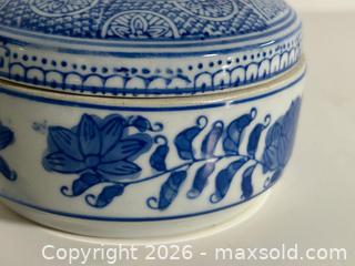 MaxSold Auction: Chinese Blue and White Porcelain Trinket Box - Oshawa (Ontario, Canada) SELLER MANAGED Commercial Liquidation Online Auction - Bond Street West