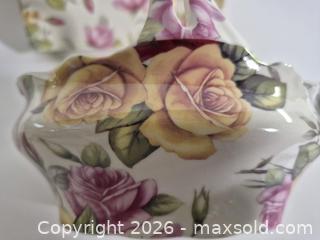 MaxSold Auction: Royal Elfreda Country Roses Fine Porcelain Basket - Oshawa (Ontario, Canada) SELLER MANAGED Commercial Liquidation Online Auction - Bond Street West