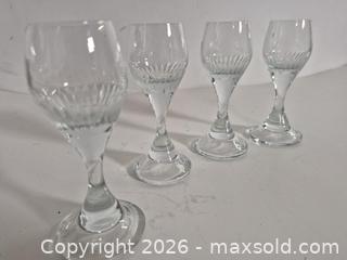 MaxSold Auction: Set of Four Crystal Cordial Liqueur Glasses - Oshawa (Ontario, Canada) SELLER MANAGED Commercial Liquidation Online Auction - Bond Street West