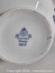 MaxSold Auction: Vintage Royal Worcester "Hanbury" Fine Porcelain Vase - Oshawa (Ontario, Canada) SELLER MANAGED Commercial Liquidation Online Auction - Bond Street West