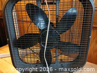 MaxSold Auction: A LOT OF FANS - Hamilton (Ontario, Canada) SELLER MANAGED Estate Sale Online Auction -  Glendale Avenue South