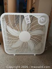 MaxSold Auction: Box fan - Hamilton (Ontario, Canada) SELLER MANAGED Estate Sale Online Auction -  Glendale Avenue South