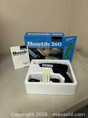 MaxSold Auction: Handy Small Appliances Etc - Hamilton (Ontario, Canada) SELLER MANAGED Estate Sale Online Auction -  Glendale Avenue South