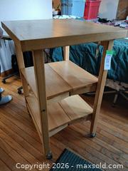 MaxSold Auction: Kitchen Cart - Hamilton (Ontario, Canada) SELLER MANAGED Estate Sale Online Auction -  Glendale Avenue South