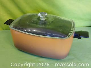 MaxSold Auction: Kitchen Crockpot, Stockpot, Roaster etc - Hamilton (Ontario, Canada) SELLER MANAGED Estate Sale Online Auction -  Glendale Avenue South