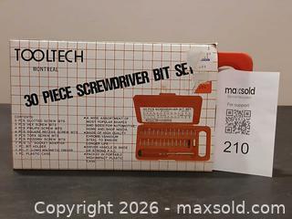 MaxSold Auction: Screwdriver bit set - Hamilton (Ontario, Canada) SELLER MANAGED Estate Sale Online Auction -  Glendale Avenue South